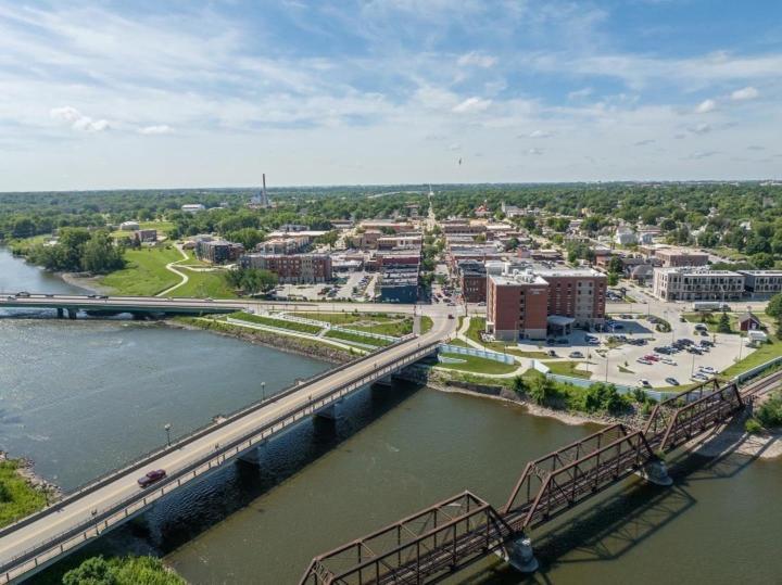 Lindell Motor Lodge - Downtown Cedar Falls Studio With Free Gated Parking! Zewnętrze zdjęcie